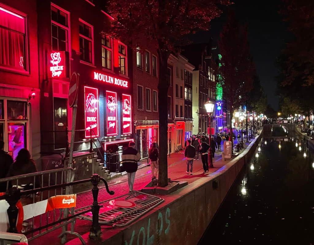 Nieuw Amsterdams nachtclubproject zorgt voor discussie over stadsontwikkeling
